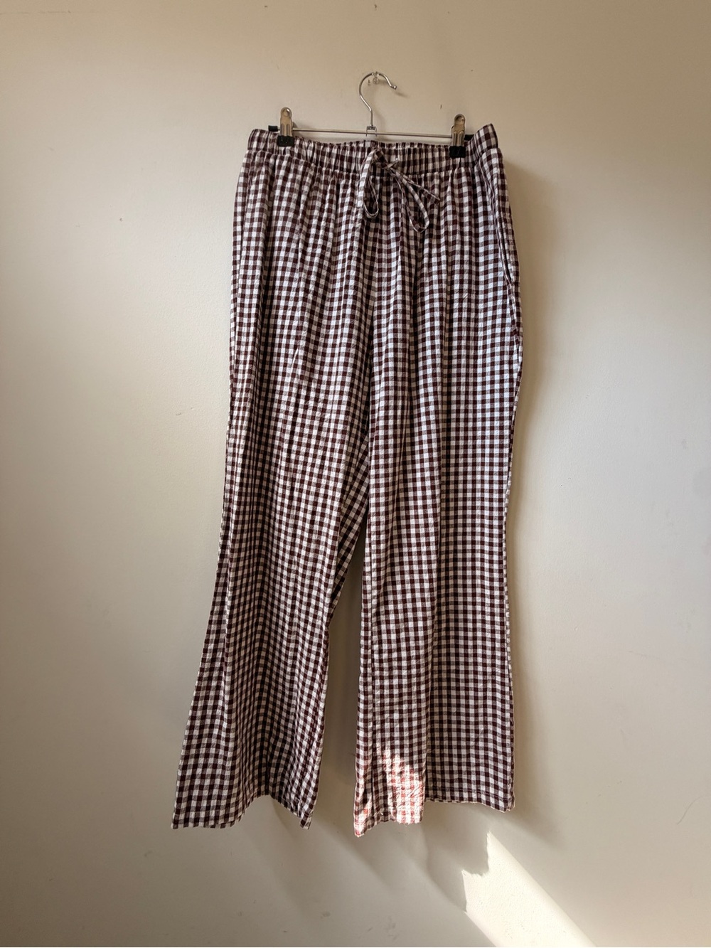 Women's Brown Gingham Stretch Waist Straight Leg